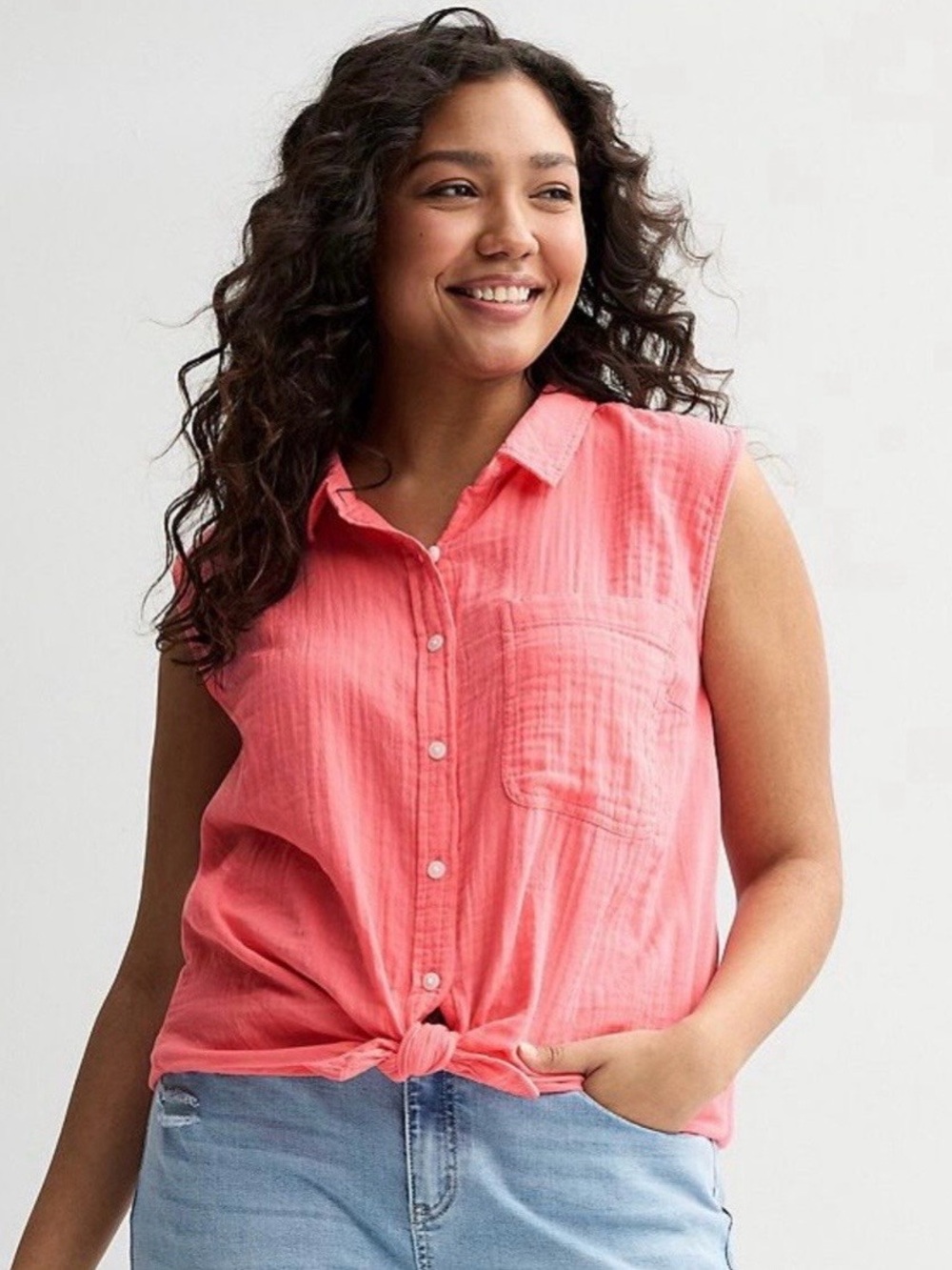 NWT Junior’s Plus Sleeveless Button-Front Tie-Hem Top 3X